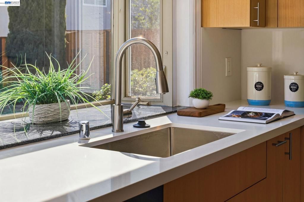 Image 14 of property listing at 330 Tampa Ct, Foster City, CA 94404