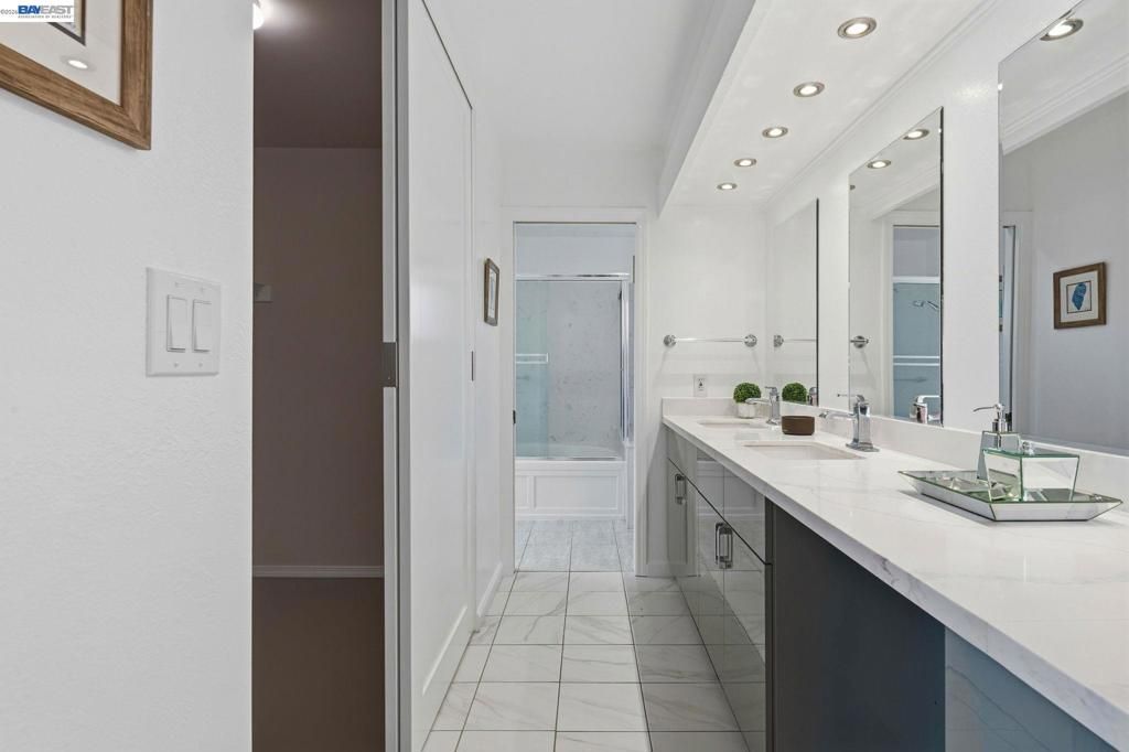 Image 28 of property listing at 330 Tampa Ct, Foster City, CA 94404