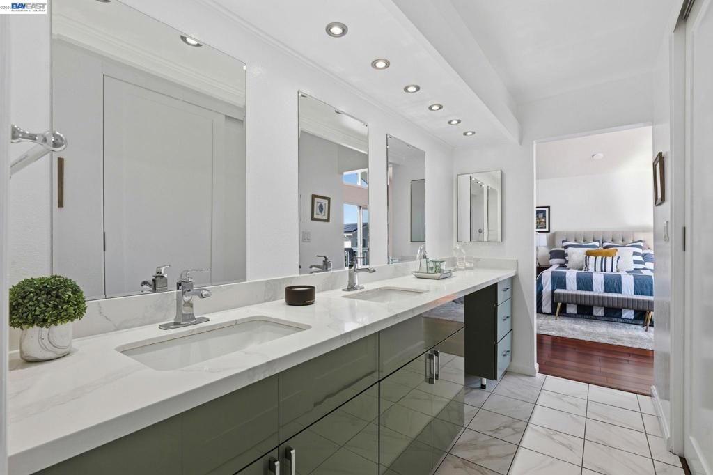 Image 29 of property listing at 330 Tampa Ct, Foster City, CA 94404