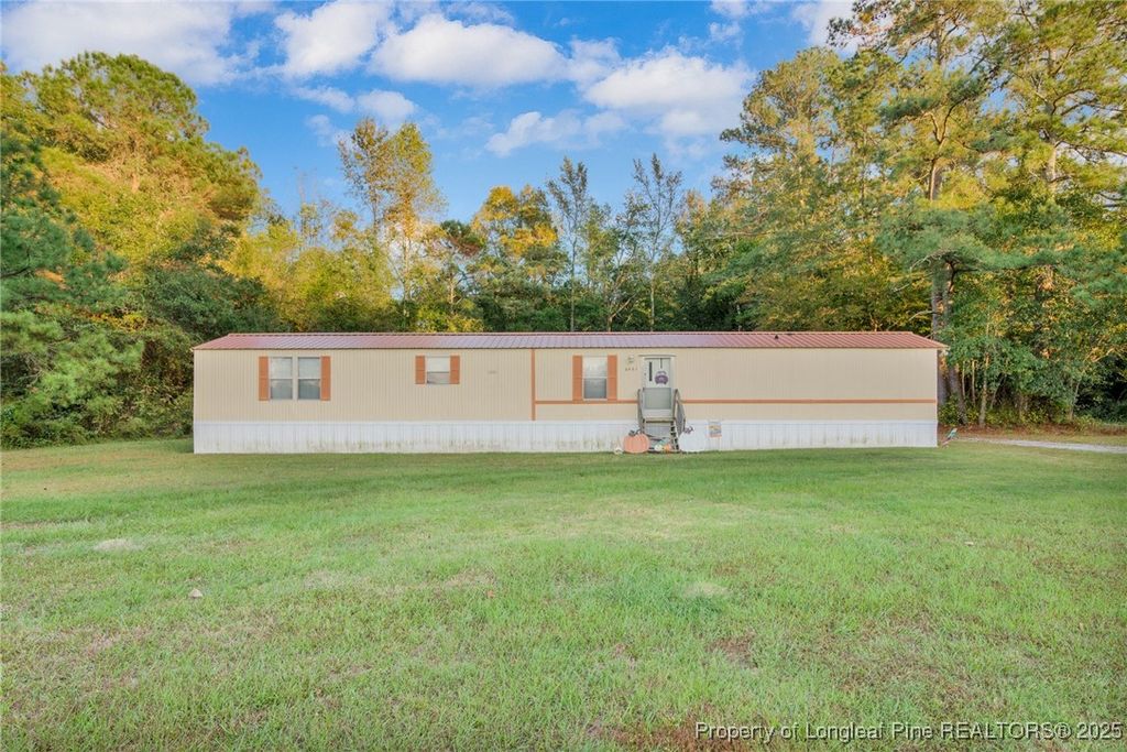 6461 Wiregrass Road, Orrum, NC 28369