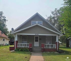 206 SE 2nd, Abilene, KS 67410