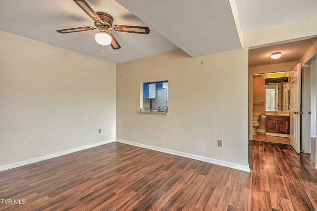 1585 Fort Henry Drive Apt 6h, Kingsport, TN 37664