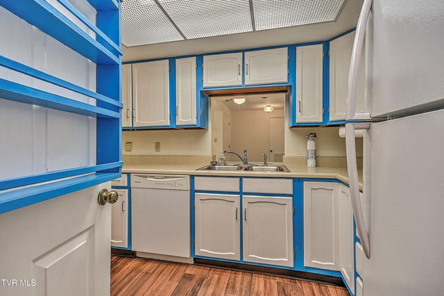 1585 Fort Henry Drive Apt 6h, Kingsport, TN 37664