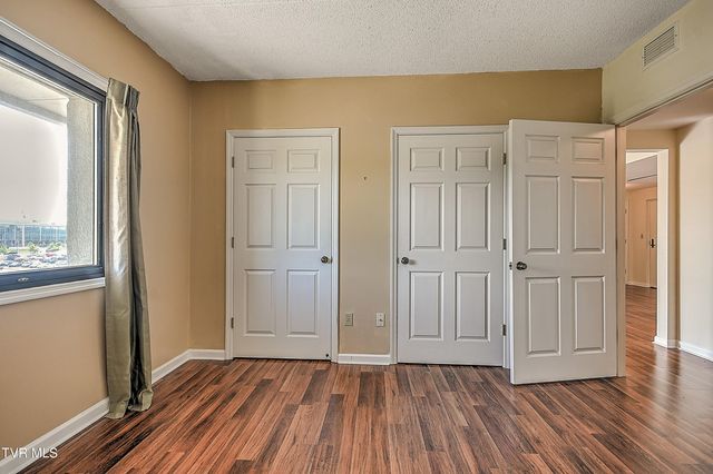 1585 Fort Henry Drive Apt 6h, Kingsport, TN 37664