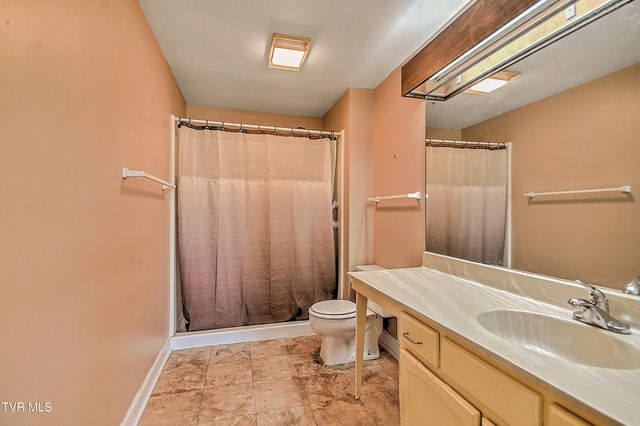 1585 Fort Henry Drive Apt 6h, Kingsport, TN 37664