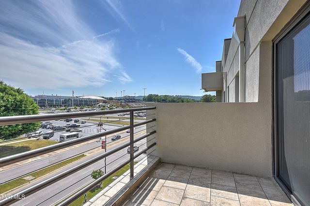 1585 Fort Henry Drive Apt 6h, Kingsport, TN 37664