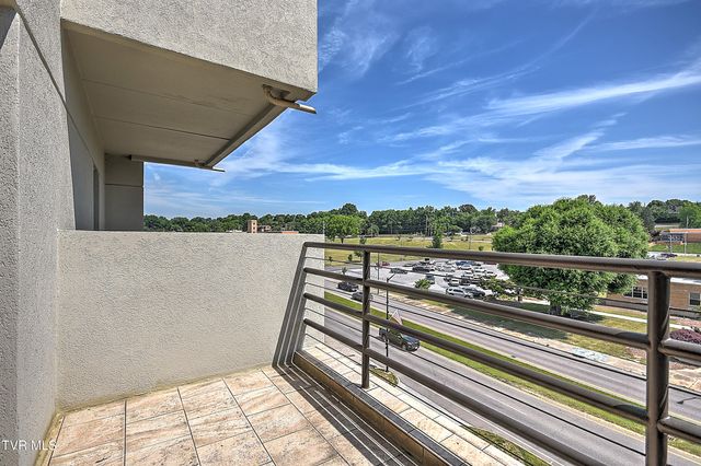 1585 Fort Henry Drive Apt 6h, Kingsport, TN 37664