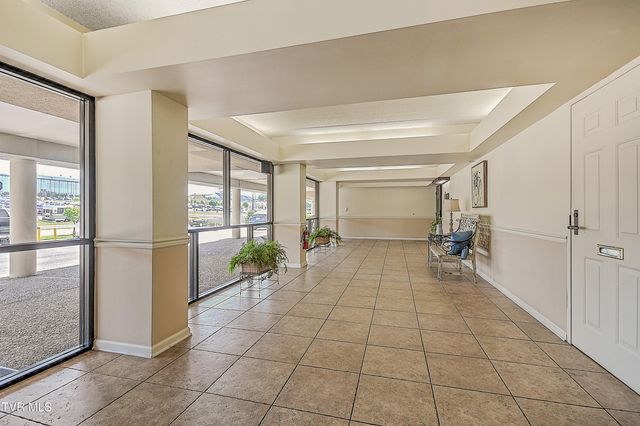 1585 Fort Henry Drive Apt 6h, Kingsport, TN 37664