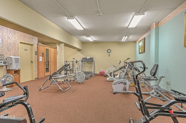 1585 Fort Henry Drive Apt 6h, Kingsport, TN 37664