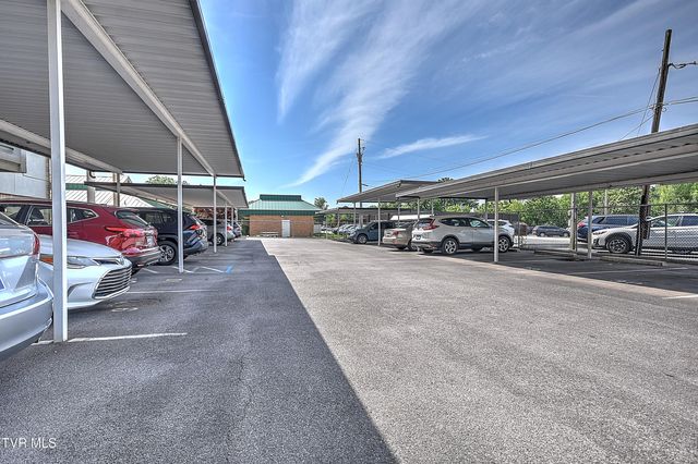 1585 Fort Henry Drive Apt 6h, Kingsport, TN 37664