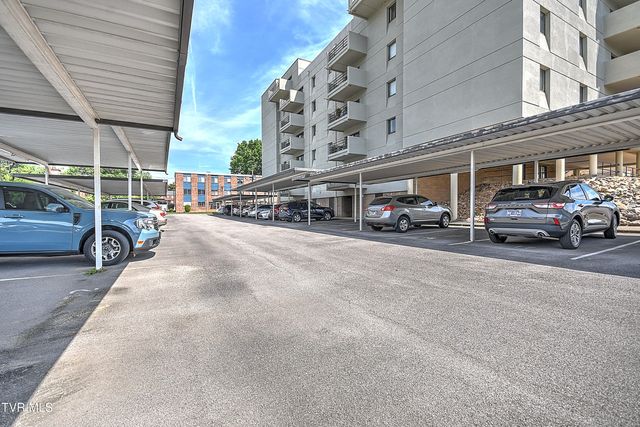 1585 Fort Henry Drive Apt 6h, Kingsport, TN 37664