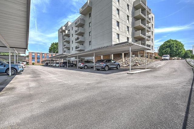 1585 Fort Henry Drive Apt 6h, Kingsport, TN 37664