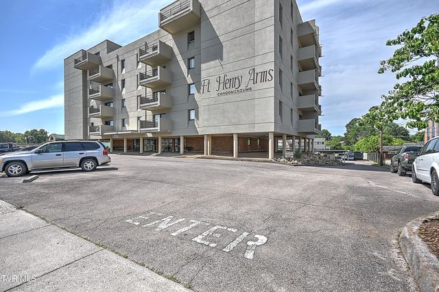1585 Fort Henry Drive Apt 6h, Kingsport, TN 37664