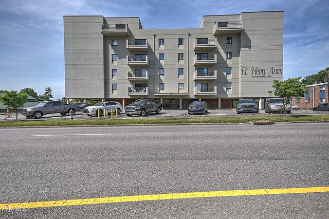 1585 Fort Henry Drive Apt 6h, Kingsport, TN 37664