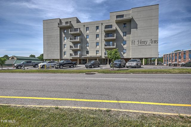 1585 Fort Henry Drive Apt 6h, Kingsport, TN 37664