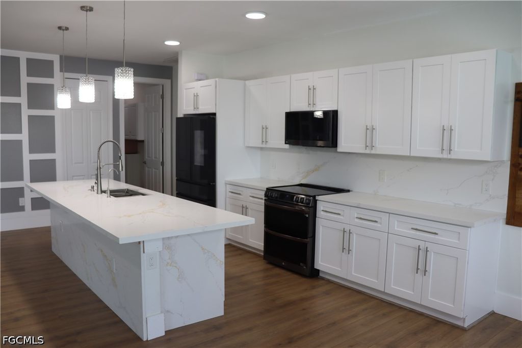 Image 11 of property listing at 1857 NW 36th PL, Cape Coral, FL 33993