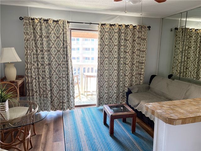 3938 Surfside Blvd, Corpus Christi, TX 78402