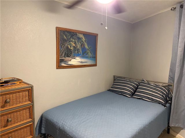 3938 Surfside Blvd, Corpus Christi, TX 78402