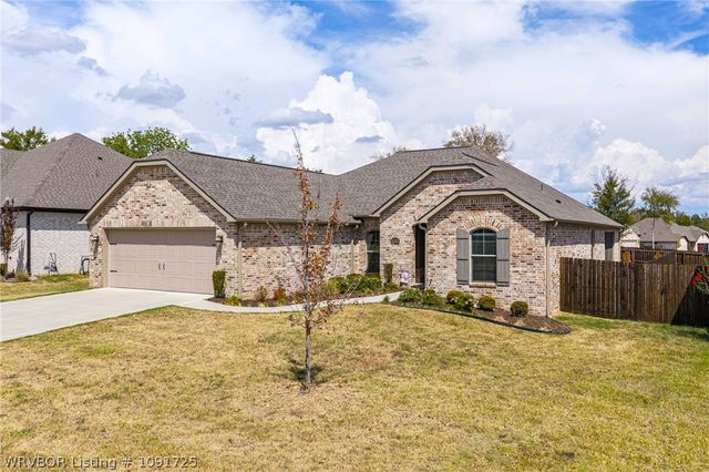 8319 Mclaren Drive, Fort Smith, AR 72916
