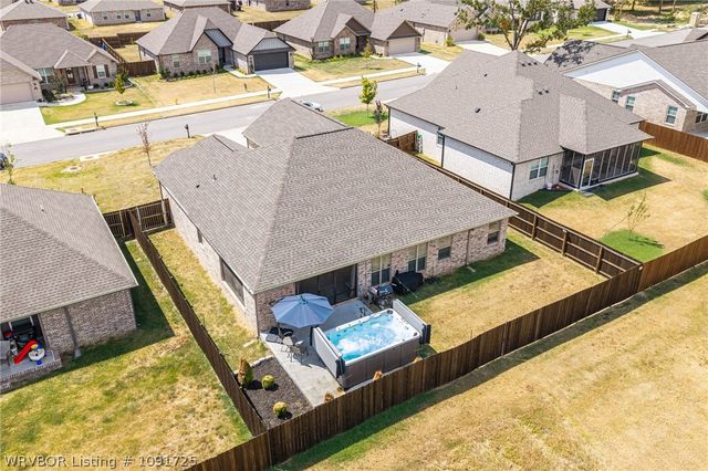 8319 Mclaren Drive, Fort Smith, AR 72916
