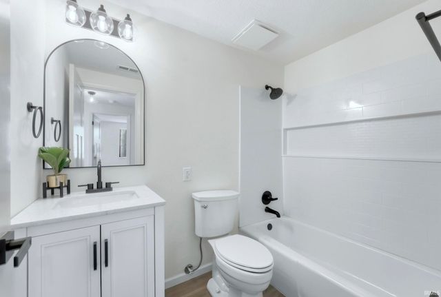 1903 Coronet Drive, Fort Wayne, IN 46815