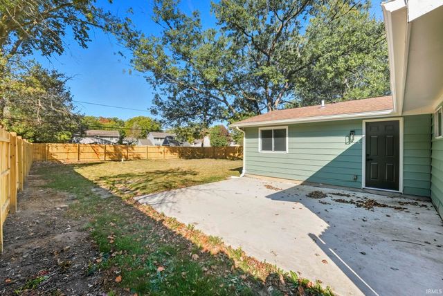 1903 Coronet Drive, Fort Wayne, IN 46815
