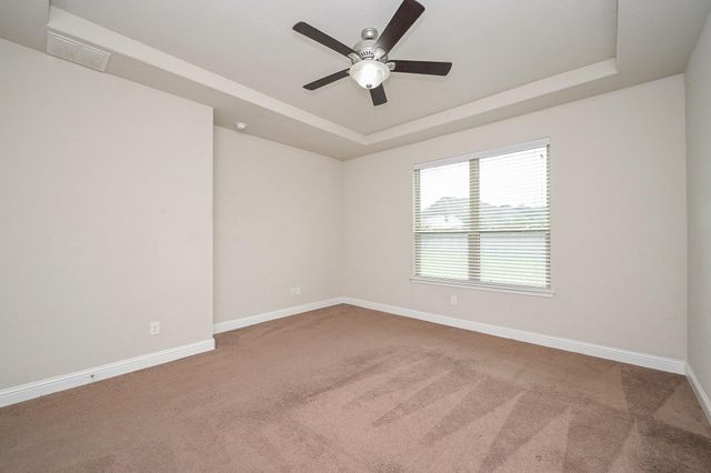 7 Florentino Vine Place, Magnolia, TX 77354