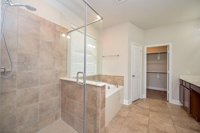 7 Florentino Vine Place, Magnolia, TX 77354