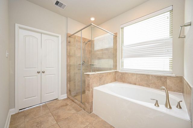 7 Florentino Vine Place, Magnolia, TX 77354