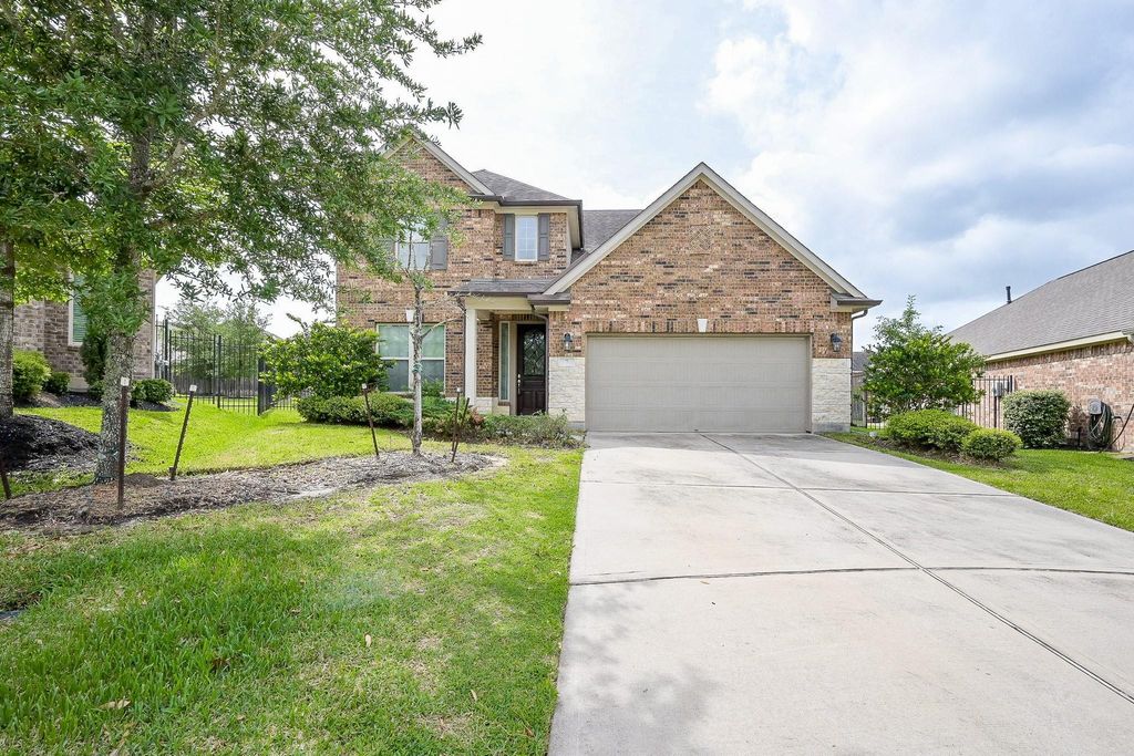 7 Florentino Vine Place, Magnolia, TX 77354