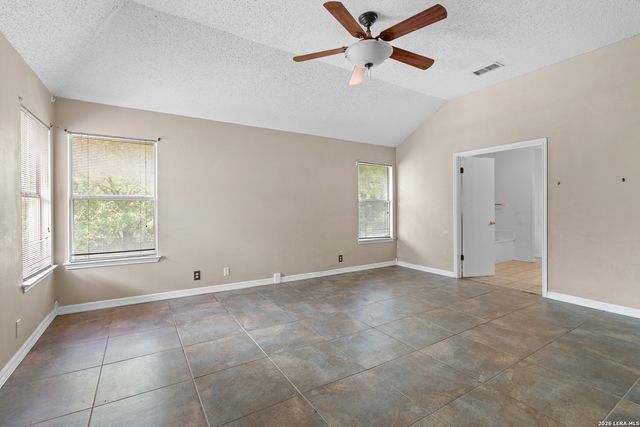 7706 Fallen Pine, Converse, TX 78109
