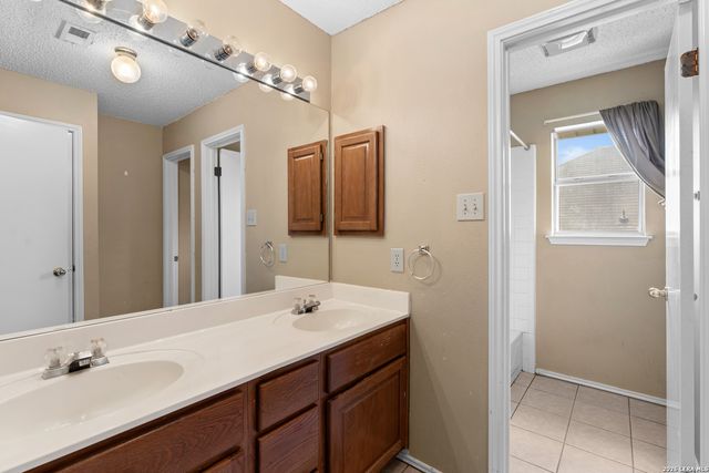 7706 Fallen Pine, Converse, TX 78109