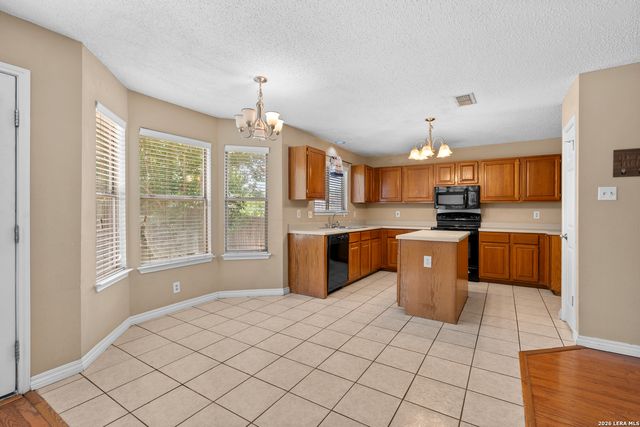 7706 Fallen Pine, Converse, TX 78109