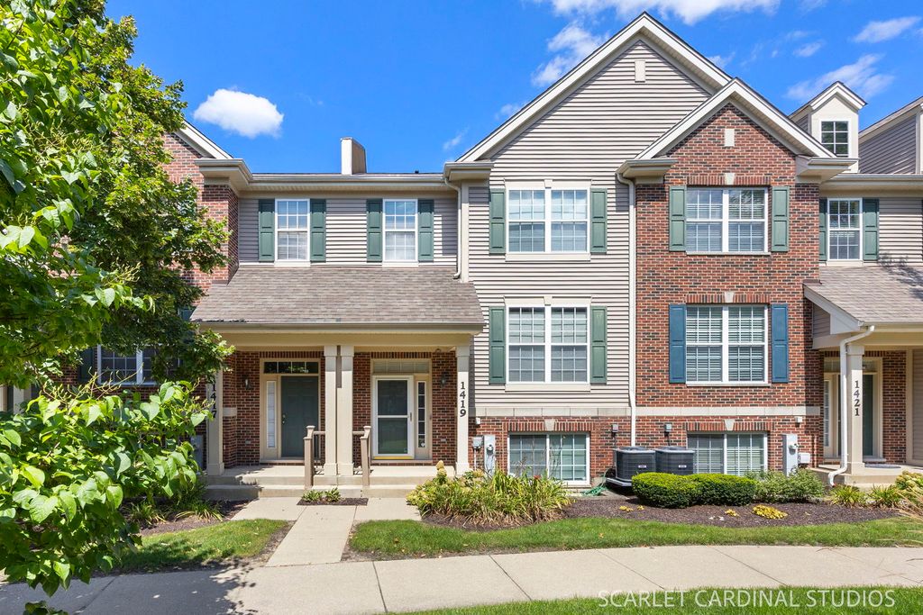 1419 S Fairfield Avenue, Lombard, IL 60148