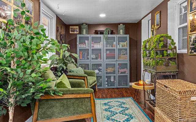 194 W Neck Road, Huntington, NY 11743