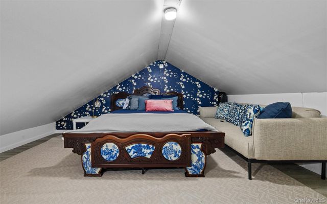 194 W Neck Road, Huntington, NY 11743