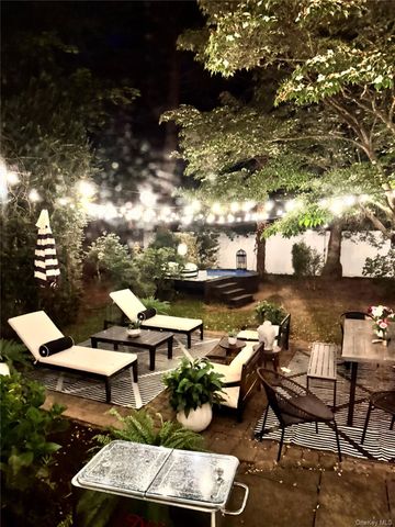 194 W Neck Road, Huntington, NY 11743