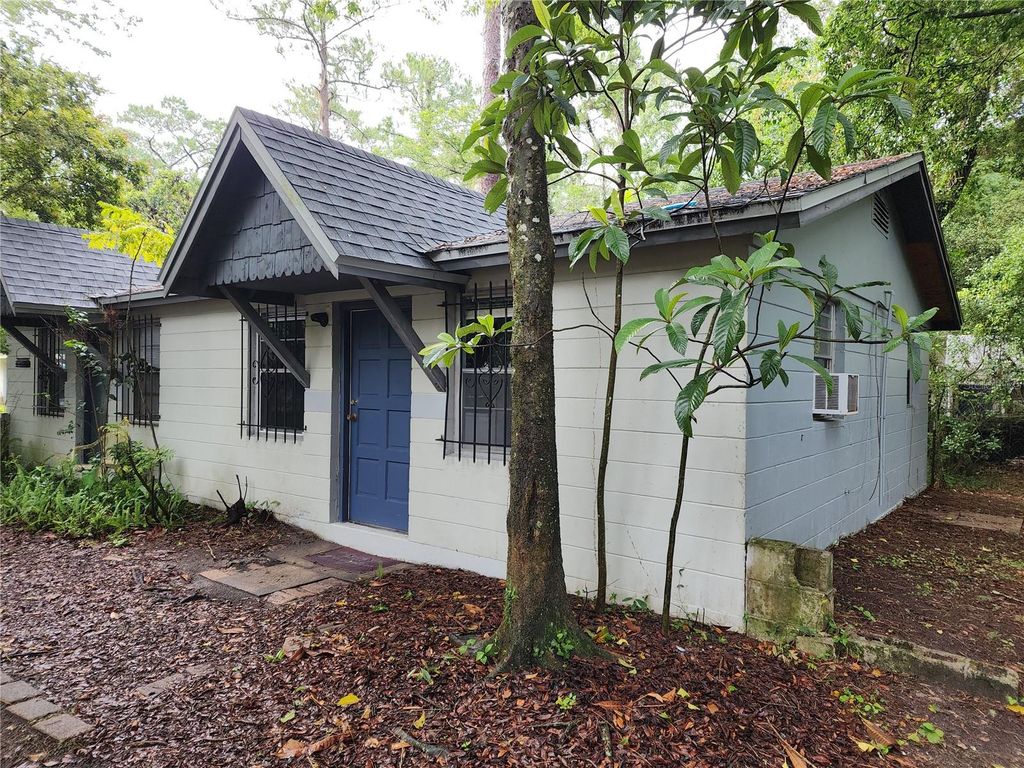 1958 NW 4 STREET B, Gainesville, FL 32609