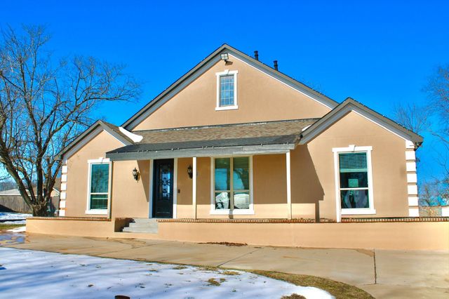 722 Clements Avenue, Van Alstyne, TX 75495