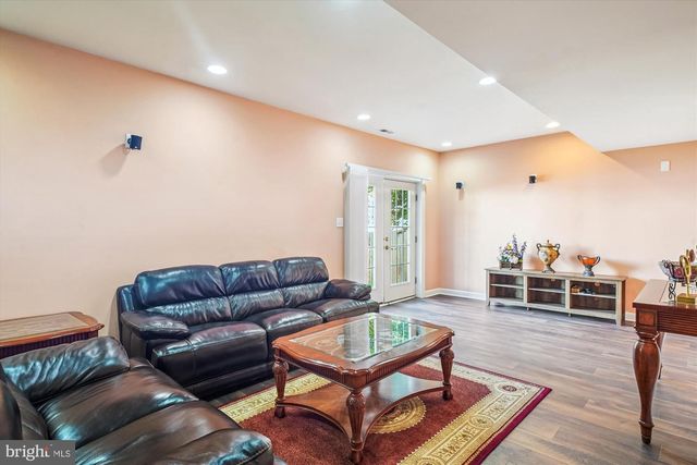 21120 HICKORY FOREST WAY, Germantown, MD 20876