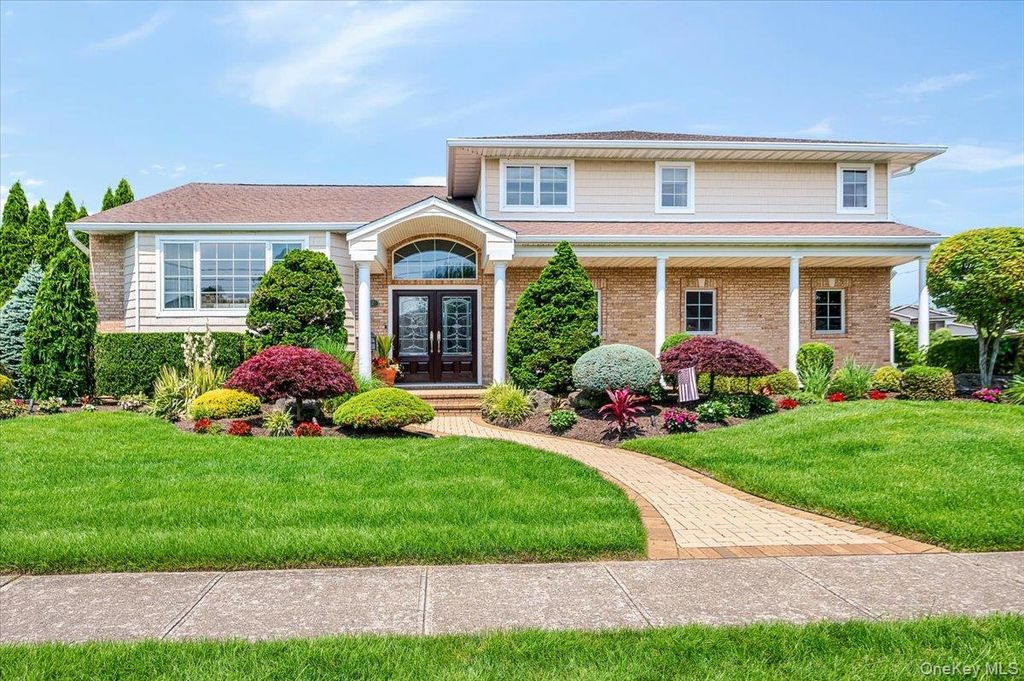 11 Knell Drive, Massapequa Park, NY 11762 — exterior
