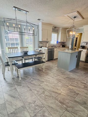 775 ROYAL FOREST DR, Collierville, TN 38017