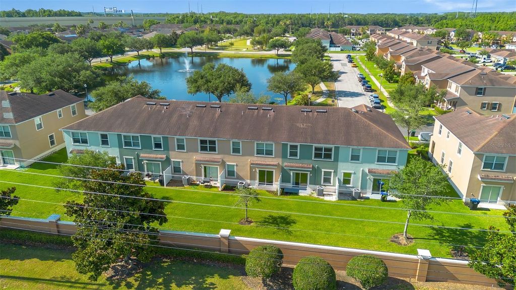 Image 27 of property listing at 10769 SAVANNAH LANDING CIRCLE, Orlando, FL 32832