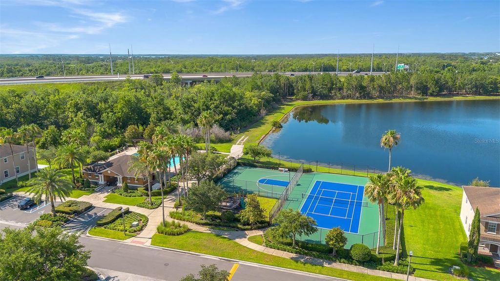 Image 28 of property listing at 10769 SAVANNAH LANDING CIRCLE, Orlando, FL 32832