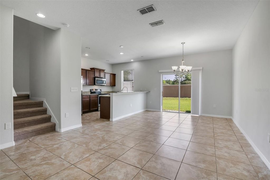 Image 5 of property listing at 10769 SAVANNAH LANDING CIRCLE, Orlando, FL 32832