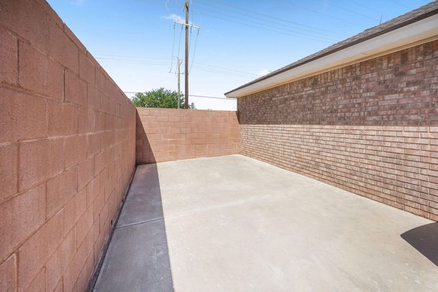 8312 Elgin Avenue, Lubbock, TX 79423