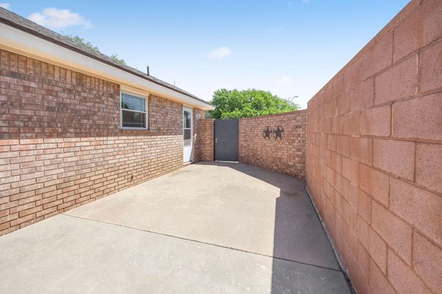 8312 Elgin Avenue, Lubbock, TX 79423