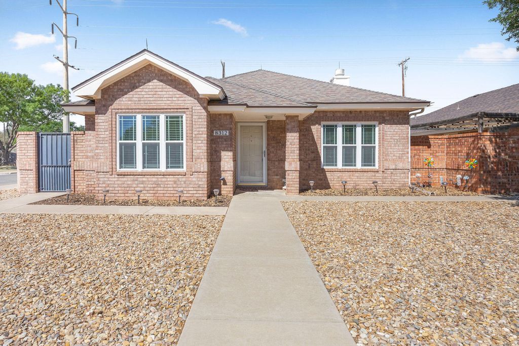 8312 Elgin Avenue, Lubbock, TX 79423
