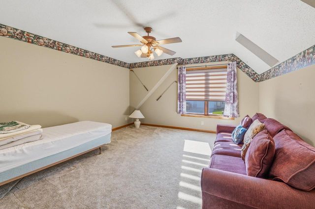 787 Green Bay DRIVE, Mayville, WI 53050