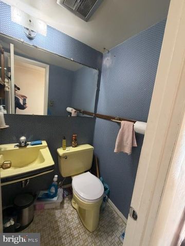 7952 CROSS CREEK DR, Glen Burnie, MD 21061